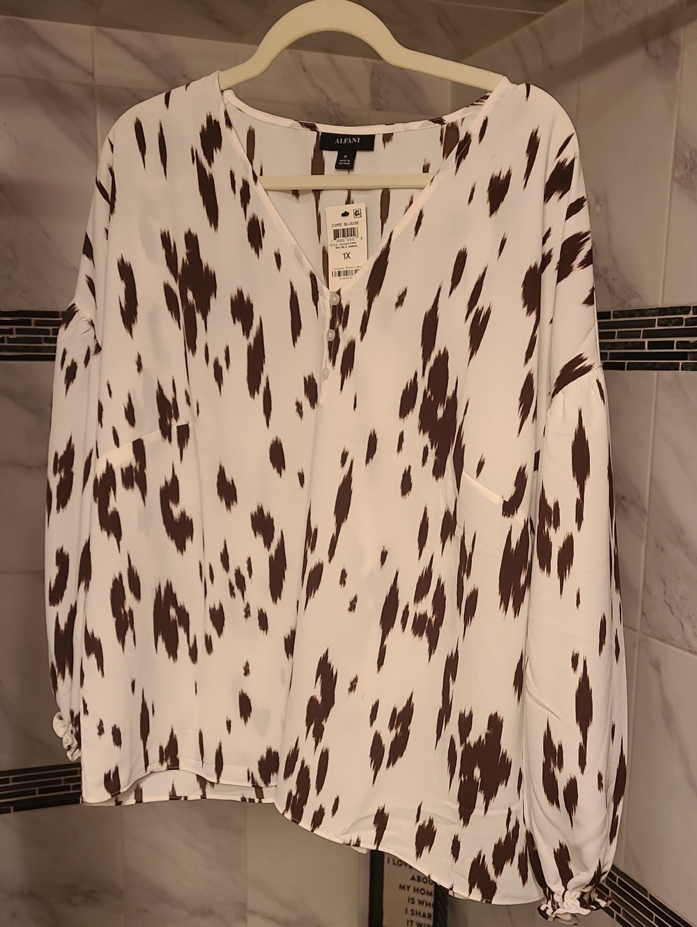 Alfani White and Brown Abstract Print V-Neck Blouse 1X Nwt